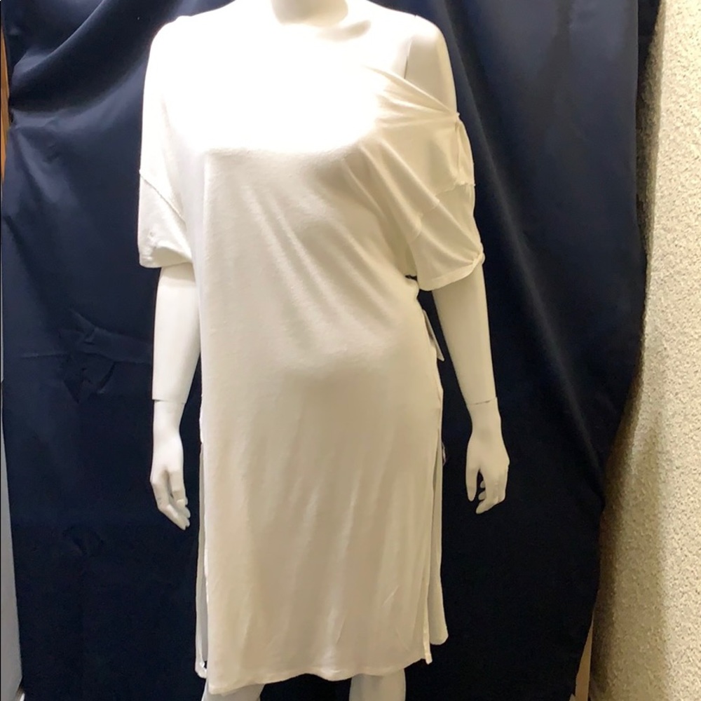 Free People  Off-The-Shoulder Short Sleeve Tunic